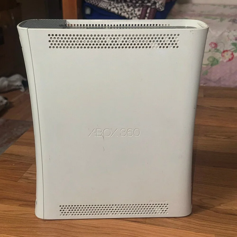 Xbox 360 console serial# 041295764407